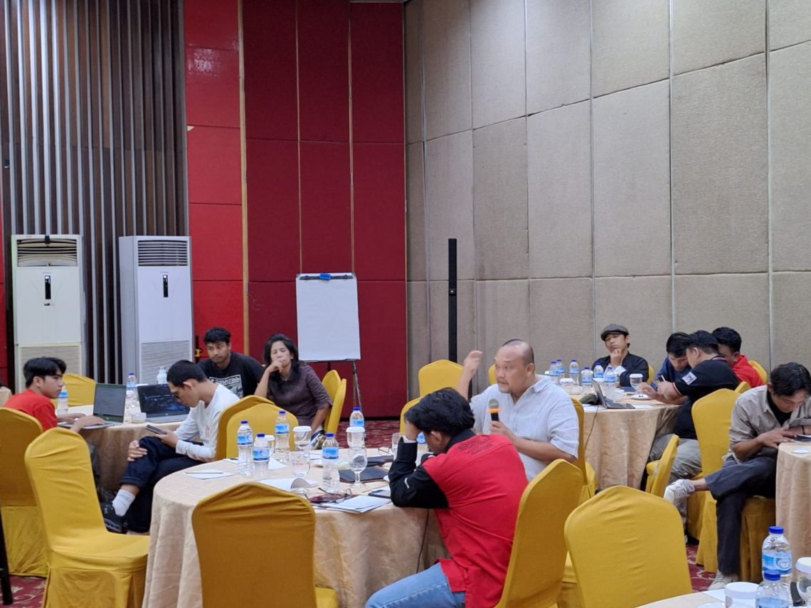 Simposium Nasional Soal Industri Hijau